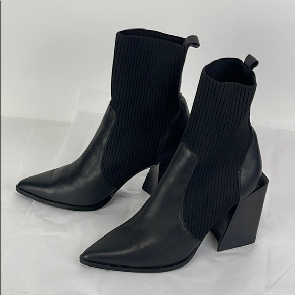 Steve Madden Black Heeled Boots - Picture 3 of 10